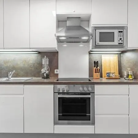 Space In Old Town Apartament *